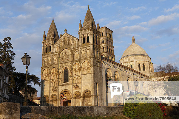 Saint Pierre Kathedrale  AngoulÍme  Charente  Poitou-Charentes  Frankreich  Europa