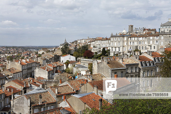 Historic town centre as seen from the fortifications  AngoulÍme  Charentes  Poitou-Charentes  France  Europe