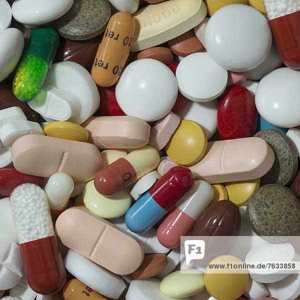 Bunt gemischte Pillen  Kapseln  Tabletten  Dragees