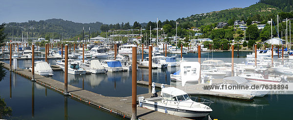 Fischereihafen Fischerhafen Vereinigte Staaten von Amerika USA Panorama Amerika Küste Boot Yacht Nordamerika Oregon