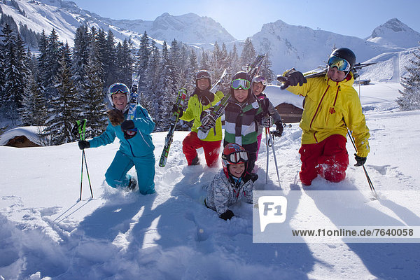 Family  winter chat  group  skiing area  Adelboden  winter  canton  Bern  Bernese Oberland  tourism  holidays  family  winter sports  Switzerland  Europe  hut  snow  fun