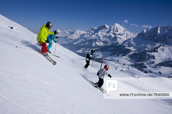 Family  skiing area  Adelboden  winter  canton  Bern  Bernese Oberland  tourism  holidays  family  winter sports  ski  skiing  winter sports  Carving  winter  Switzerland  Europe  piste