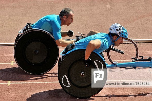 Wettbewerb  Athlet  Rollstuhl  Behinderung