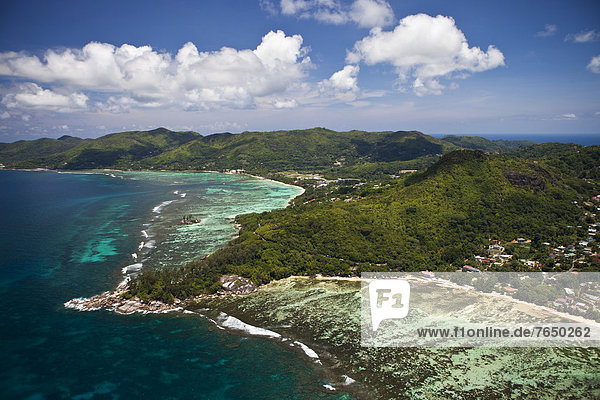 Luftbild  Anse Aux Courbes und Anse Royal  Südmahe  MahÈ  Seychellen  Afrika  Indischer Ozean