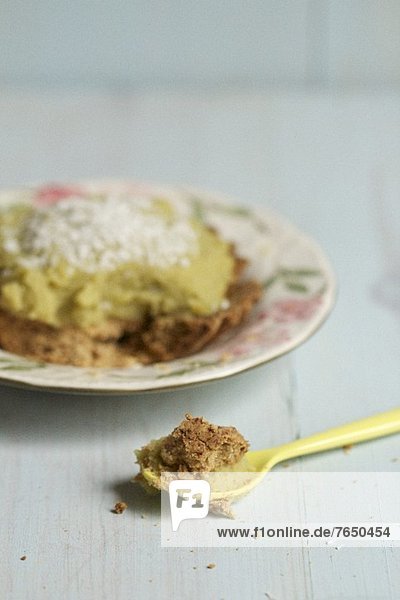 Tartelett mit süsser Erbsencreme und Kokosnuss