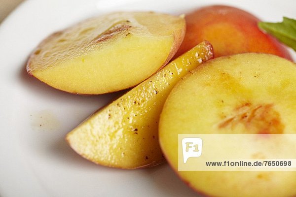 'Grilled Peaches