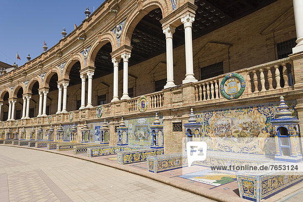 Fliesenboden  Europa  Wand  Laubengang  Laube  Sevilla  Andalusien  Spanien