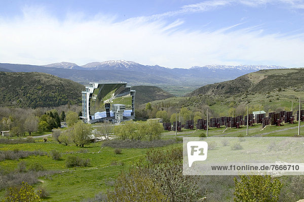 Font Romeu Odeillo weltgrößter Solarschmelzofen CNRS Centre national de la recherche scientifique Katalonien Spanien Europa