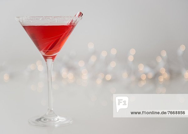 Glas  Cocktail  rot  schießen  Studioaufnahme  Martini