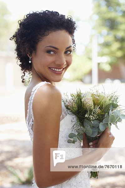 Blumenstrauß  Strauß  Portrait  Braut