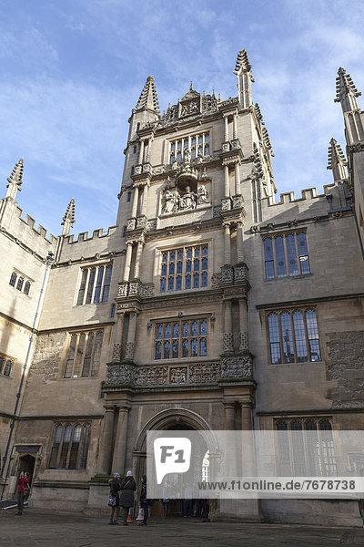 The courtyard of the Bodleian Library  Oxford  Oxfordshire  England  United Kingdom  Europe