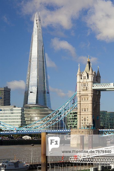 Die Scherbe und Turmbrücke  London  England  Großbritannien  Europa