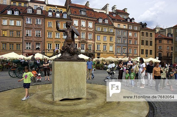 The old marketplace in the Old Town of Warsaw  Poland                                                                                                                                                   