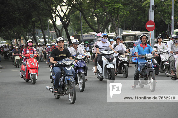 Traffic  motorbikes  Le Loi Boulevard  Ho Chi Minh City (Saigon)  Vietnam  Indochina  Southeast Asia  Asia