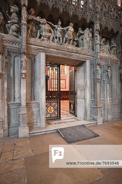 Frankreich  Europa  Eingang  Kathedrale  UNESCO-Welterbe  Chartres  Eure-et-Loir