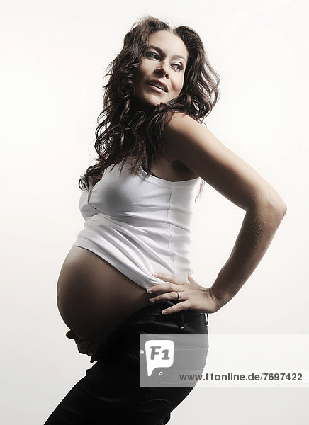 Schwangere Frau mit Schwangerschaftsbauch