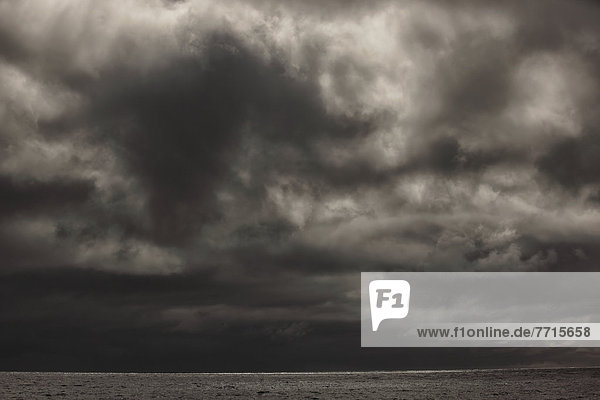 Dunkelheit  Himmel  über  Sturm  Ozean  Atlantischer Ozean  Atlantik  Island  Halbinsel  Snaefellsnes