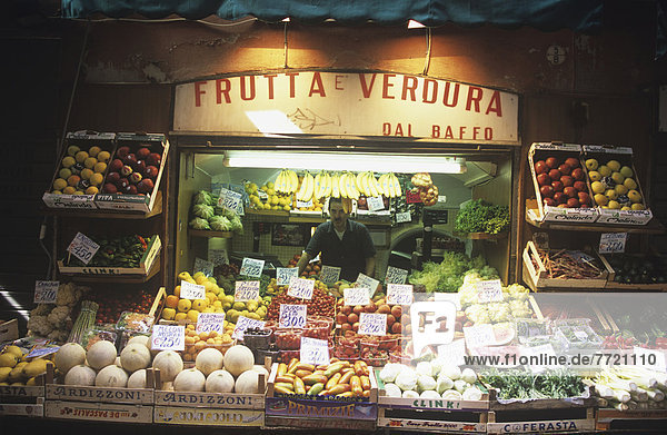 Food : Fruit And Vegetable Market Stall On Via Clavature