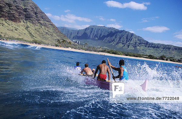 Kanu  Ruderer  Hawaii  Oahu  Wellenreiten  surfen  Wasserwelle  Welle