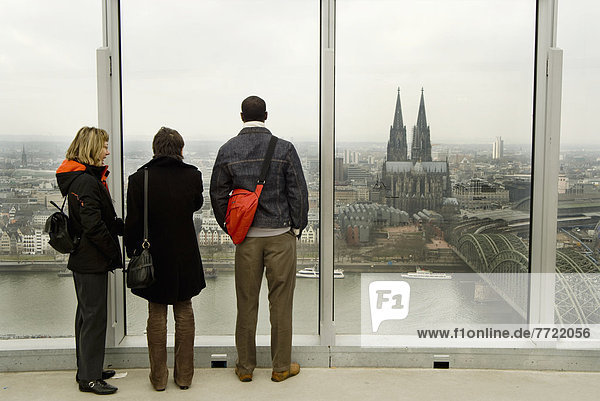 Panorama  sehen  Fenster  Großstadt  Tourist  blättern  Köln  Deutschland