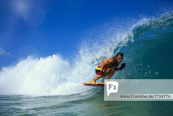 Hawaii  Danny Kim  Body Boarder Riding A Wave  B1339