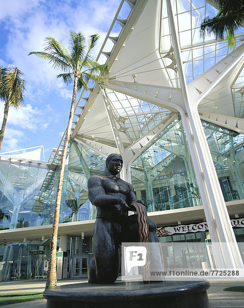 Einkaufszentrum  Glas  Baum  frontal  Statue  Rede  Reden  hawaiianisch  neu  Oahu