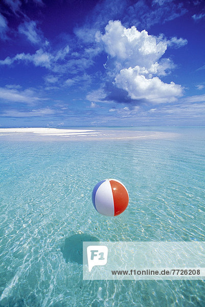 entfernt  Wasser  Strand  klein  Sand  Insel  Ball Spielzeug  türkis  Bora Bora  Französisch-Polynesien