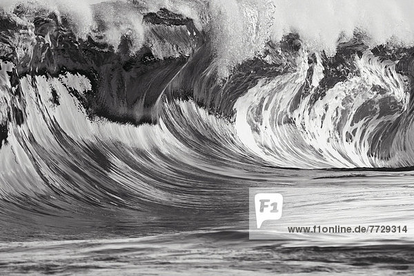 Wasserrand  Stärke  weiß  schwarz  groß  großes  großer  große  großen  Hawaii  Wasserwelle  Welle