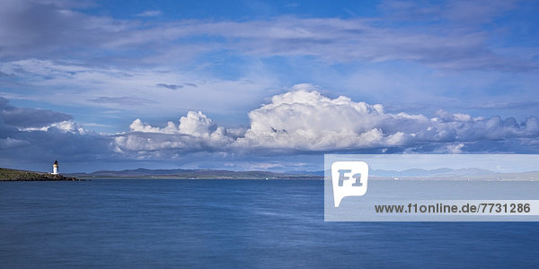 entfernt Hafen Leuchtturm See Schottland