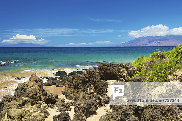 Wasserrand  Felsbrocken  sitzend  Berg  Felsen  Küste  Sand  Insel  vorwärts  hawaiianisch