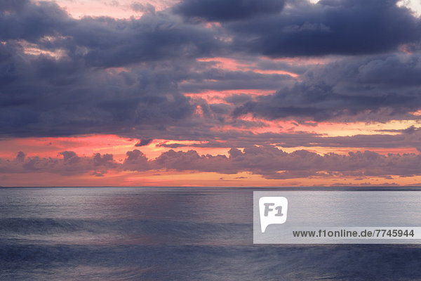 Spanien  Wolken im Abendlicht auf La Gomera