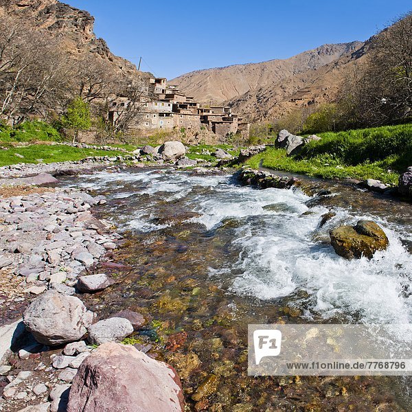Nordafrika  rennen  Fluss  Dorf  Nostalgie  Afrika  Berber  Marokko
