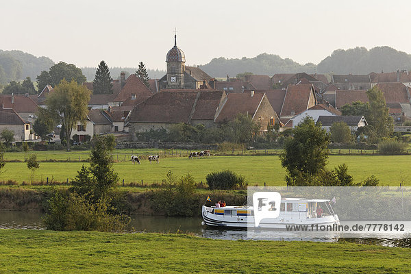 Hausboot Penichette auf der Saône Morgenstimmung bei Baulay PK 380