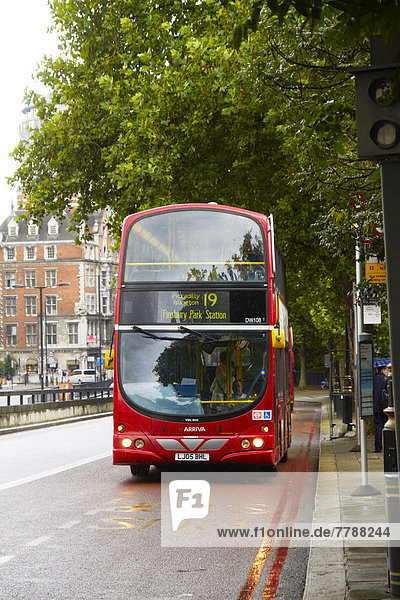 Bus auf der Straße in London