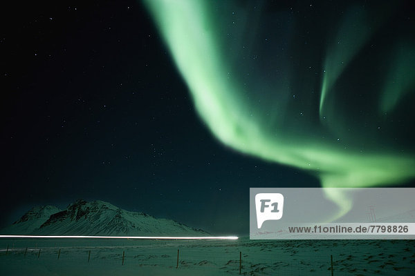 Auto folgen Beleuchtung Licht Polarlicht Aurora Island