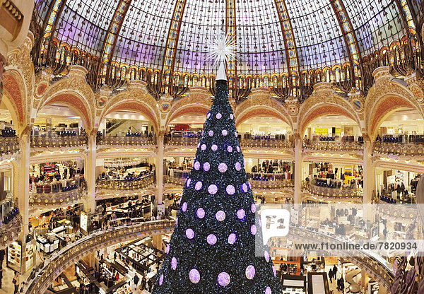 Christmas tree in the Great Hall of Galeries Lafayette department store