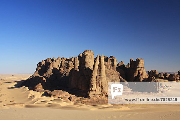Nordafrika  Felsformation  Felsbrocken  Wüste  Natur  Sand  Düne  Sahara  Afrika  Algerien