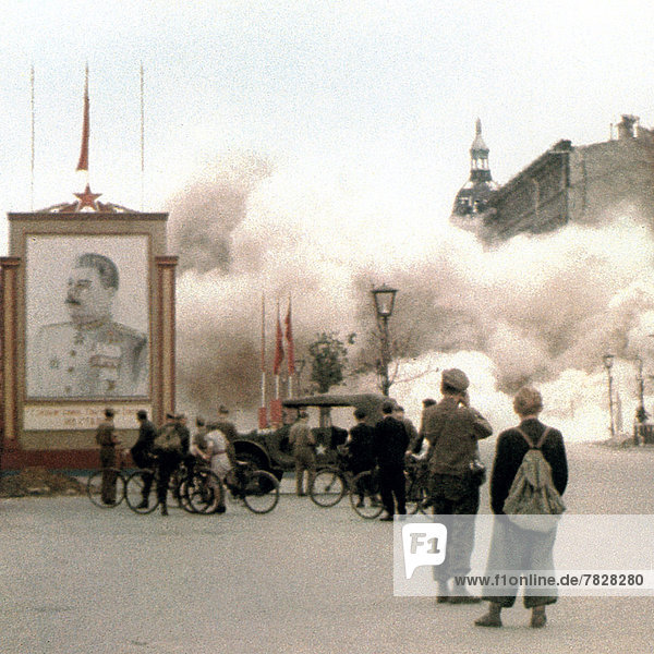 World War II  Germany  Second World War  world war  war  Third Reich  NS  national socialism  Nazi  National Socialist  imperial capital  aerial war  Berlin  Europe  occupation  1945  Stalin  detonation  reconstruction