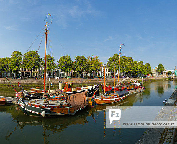 Netherlands  Holland  Europe  Zierikzee  Inland port  city  village  water  summer  ships  boat  harbour