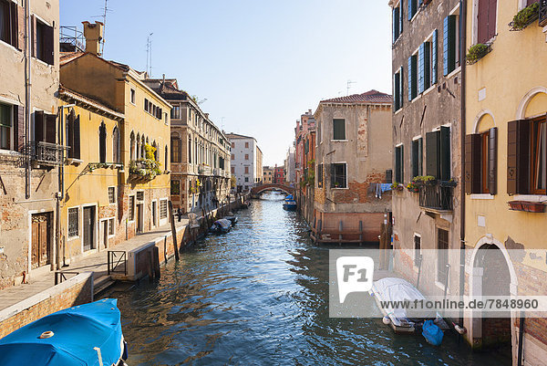 Italien  Venedig  Schlafender Kanal in Dorsoduro
