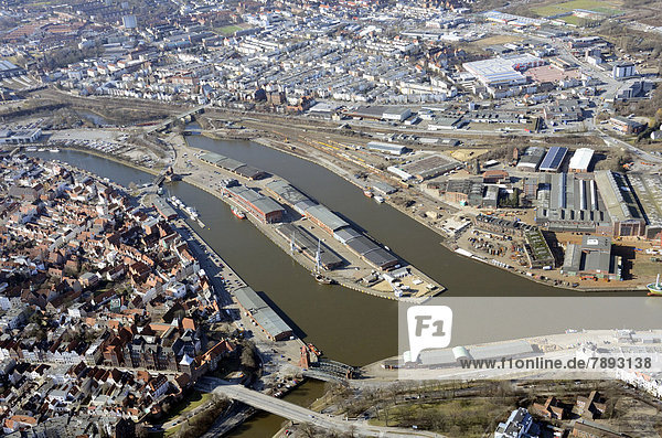 Luftbild  Lübecker Hafen  Museumshafen