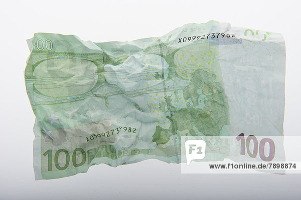 100-Euro-Schein  zerknittert