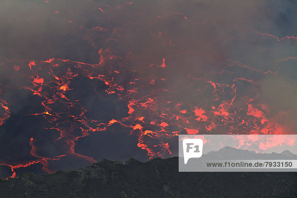 Kochender Lavasee im Nyiragongo-Vulkan