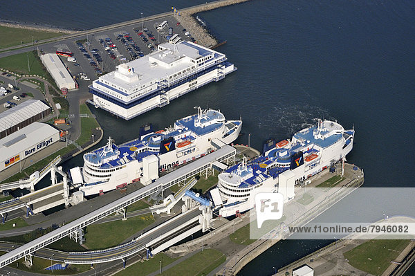 Luftbild  Fährhafen Puttgarden