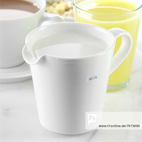 Saft Kanne Milch Tee