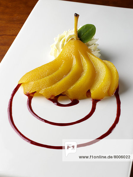 Himbeere Birne Coulis pochiert