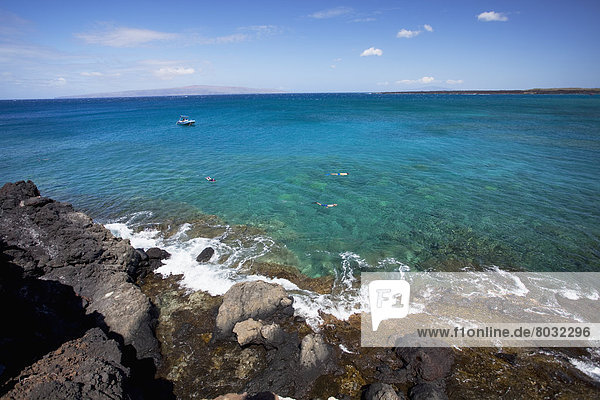 durchsichtig  transparent  transparente  transparentes  Wasser  Tourist  blau  Schnorchel  Hawaii  La Perouse Bay  Maui