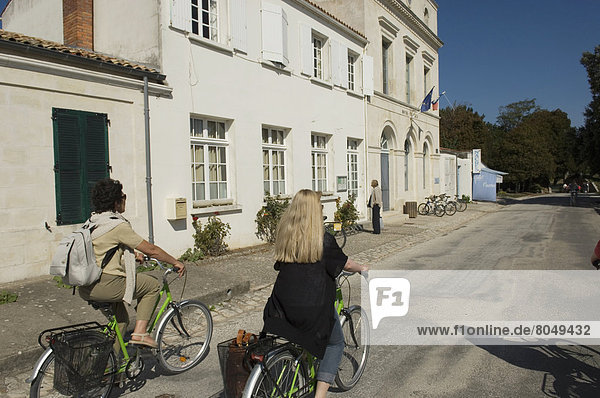 Cycling around Ile-d'Aix  Charente-Maritime  Poitou-Charentes  France