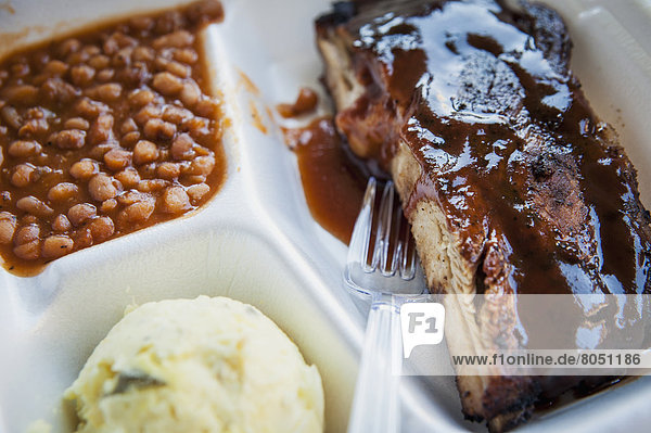 Traditional barbeque meal  Indianola  Mississippi  USA