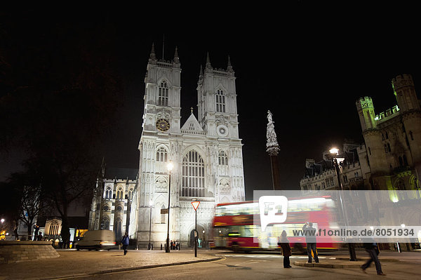 Westminster Abbey at night  London  England  UK